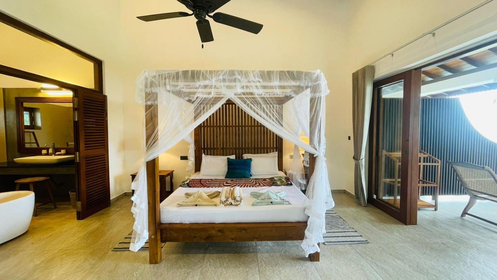 Sea Star Boutique Hotel Hikkaduwa Extérieur photo